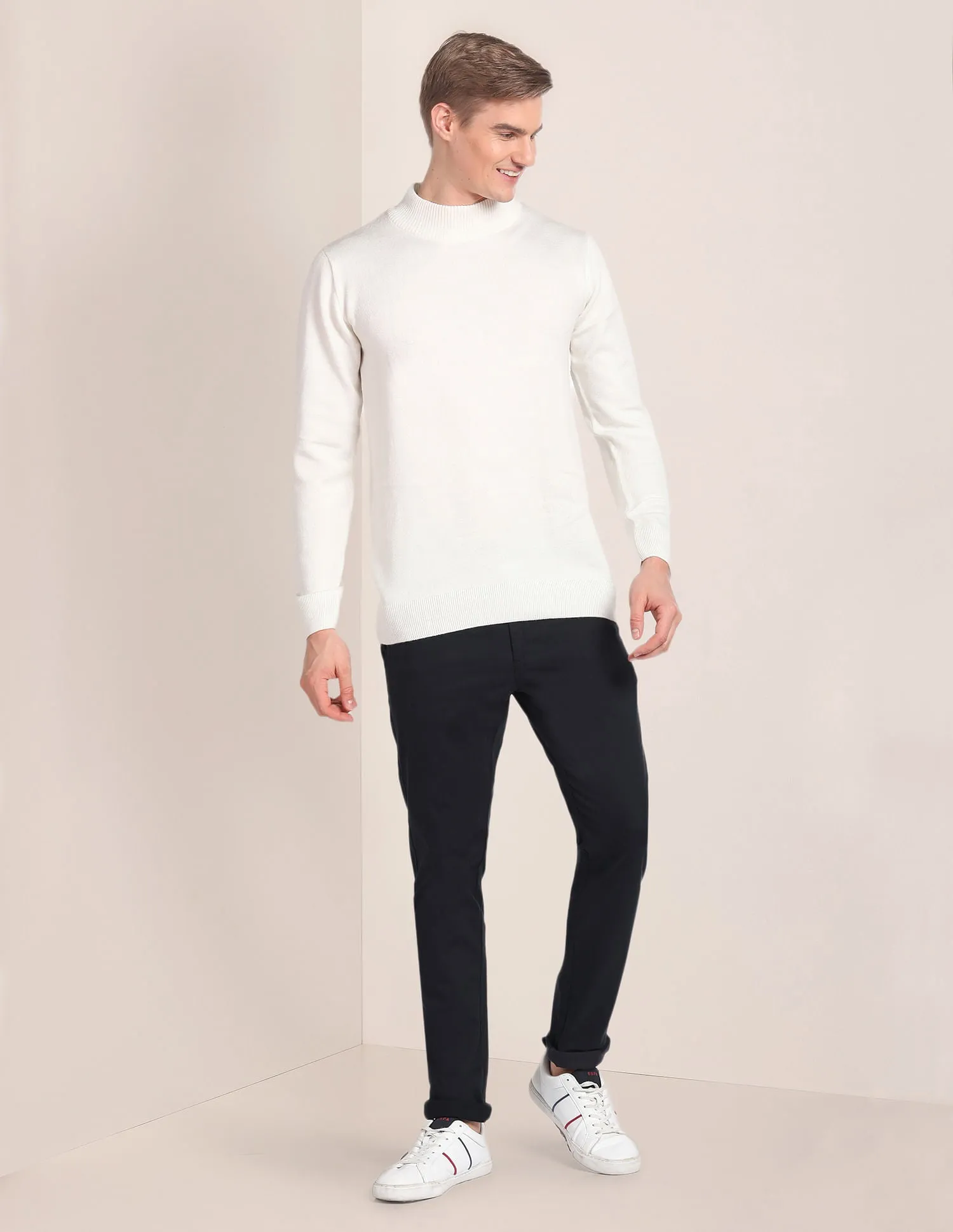 Austin Trim Fit Solid Trousers