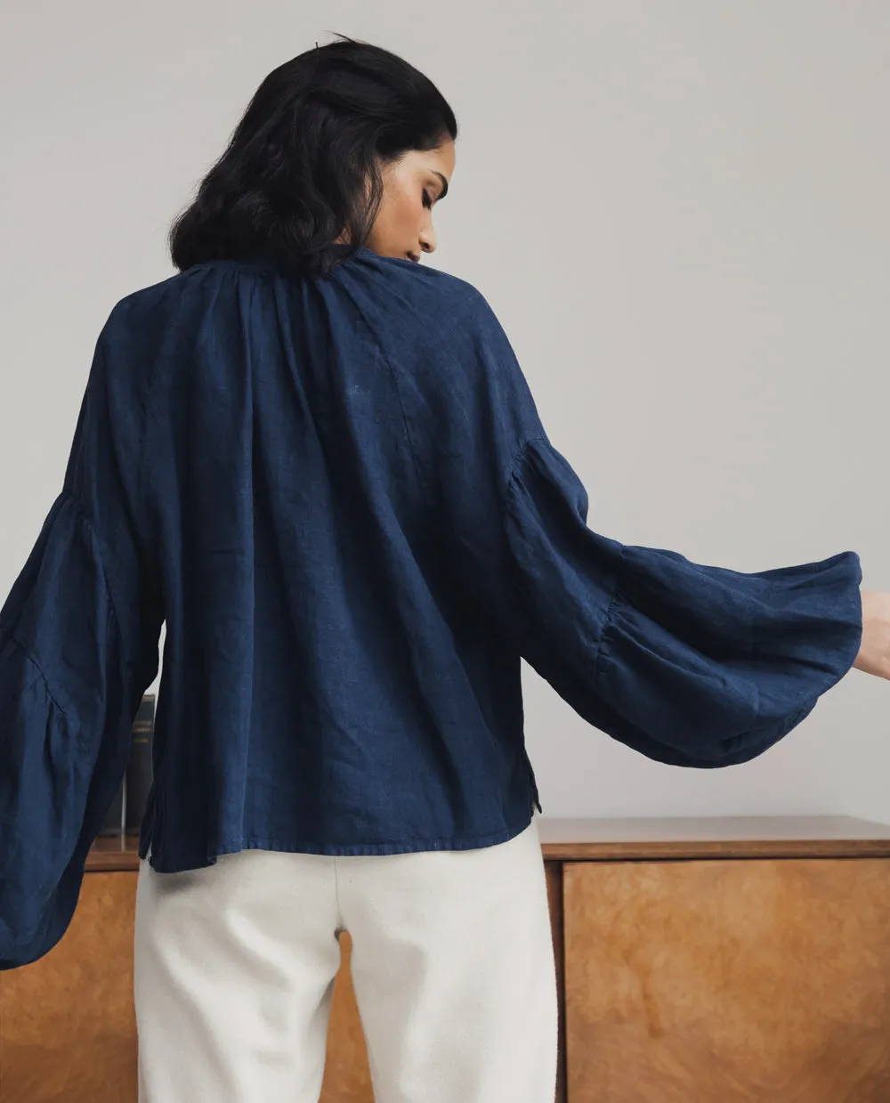 Francesca Linen Top In Navy