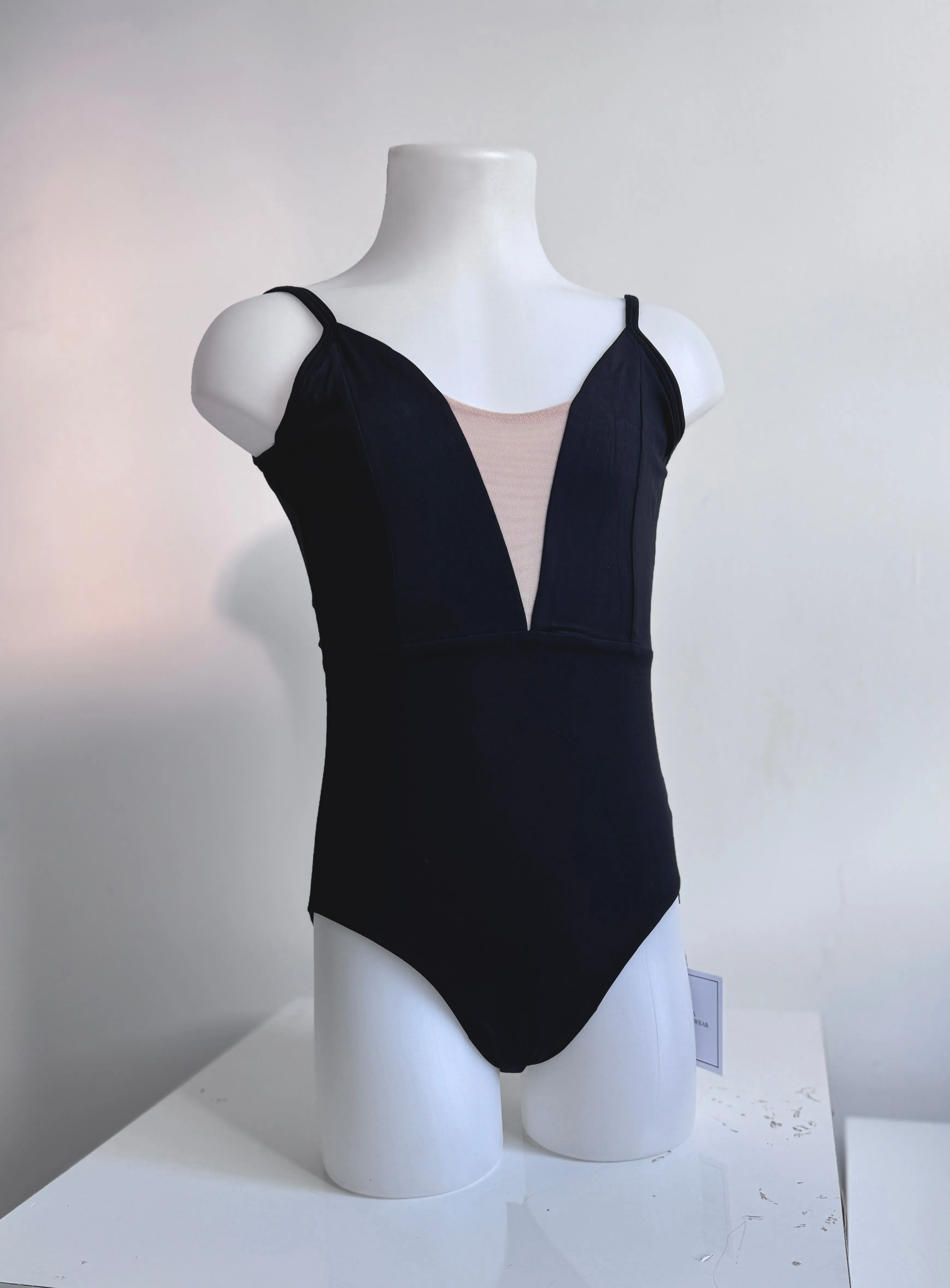 Vienna - Low U-back camisole leotard CHILD - Black